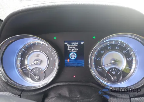 2014 Chrysler 300 из США, поврежденный, VIN 2C3CCABG7EH308570